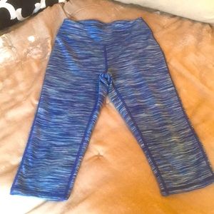 Cropped athletic leggings